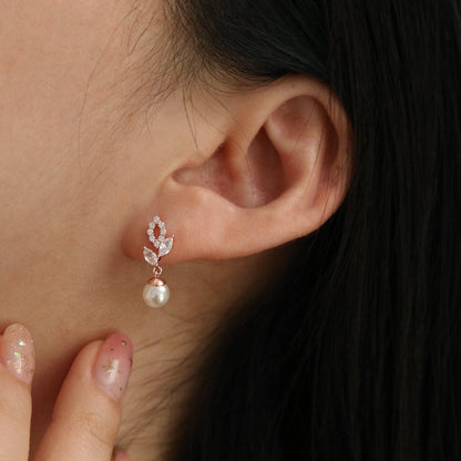 Laurel pearl drop earrings-1