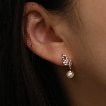 Laurel pearl drop earrings-2